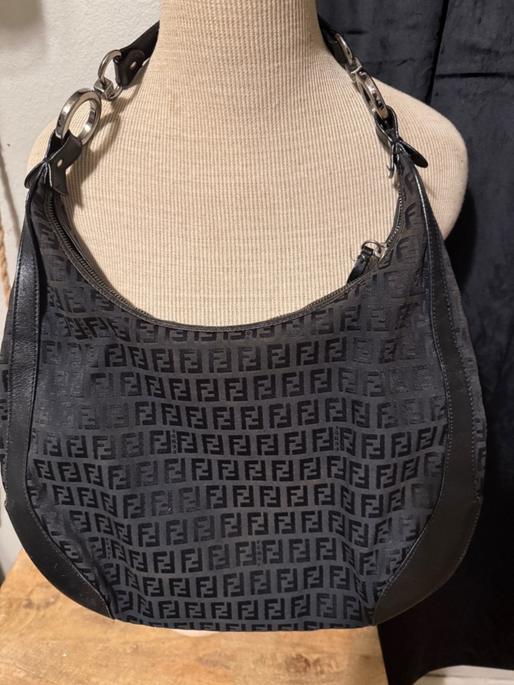 Fendi Black Zucca-Pattern Shoulder 10648BR455 LXT 059 Hobo with Chain Detail - Picture 6 of 9